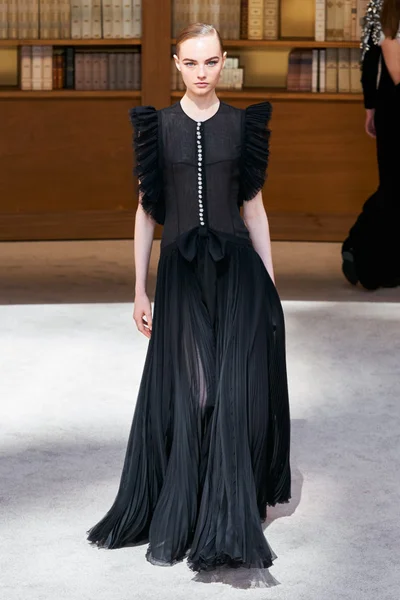 Look 68